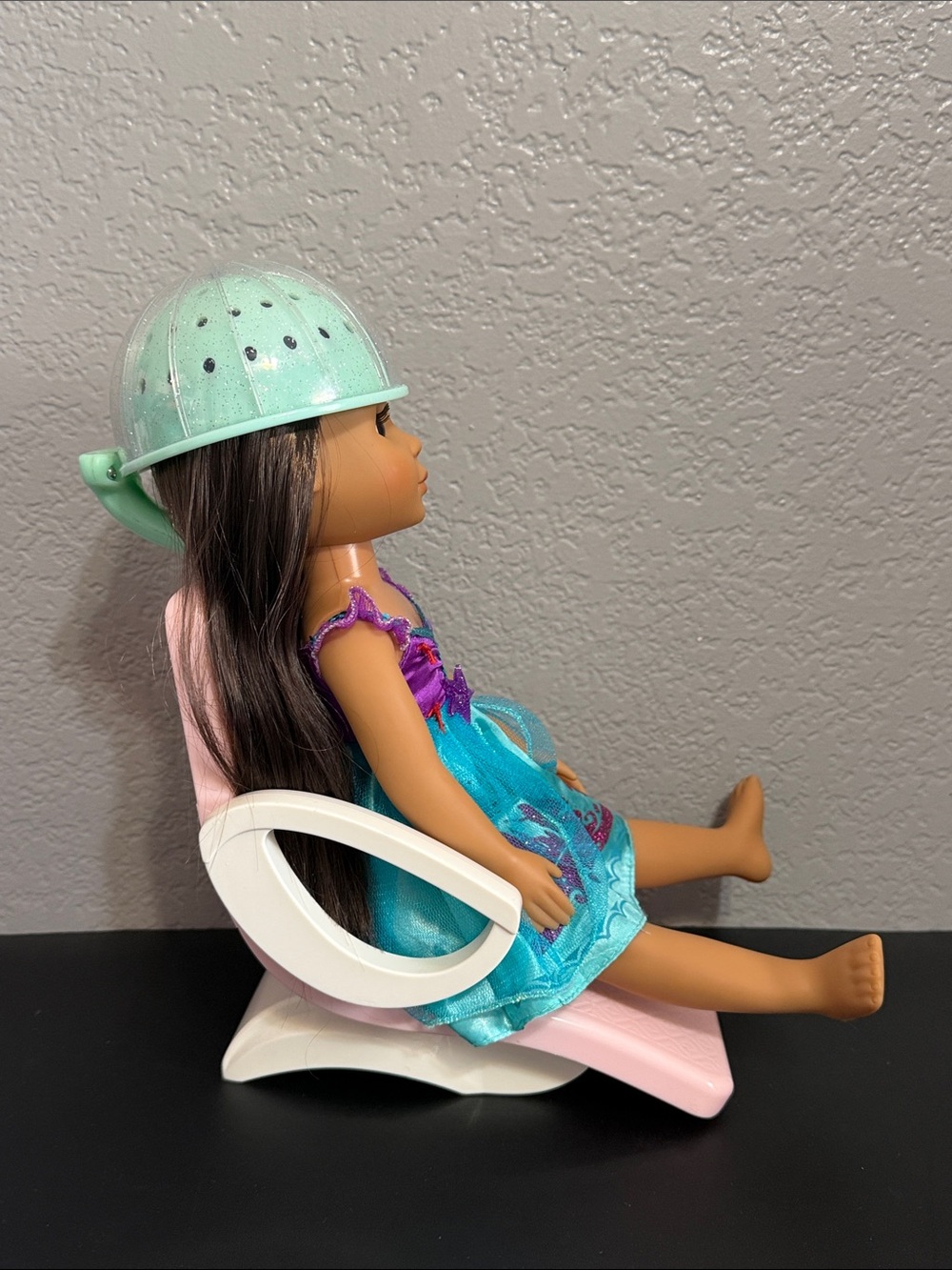 Glitter Girl Doll & Hair Salon Chair with Accessories Bundle - Picture 8 of 16